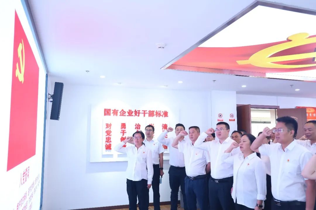 1665191319963000.jpg 2022-09-16-參觀廉政警示教育基地 筑牢拒腐防變思想1.jpg